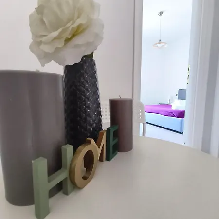 King House Apartment *