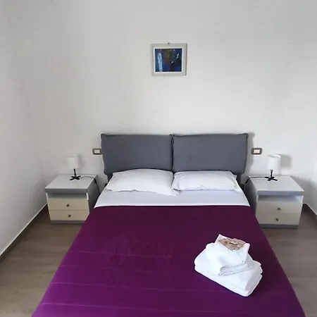 King House Apartmán *