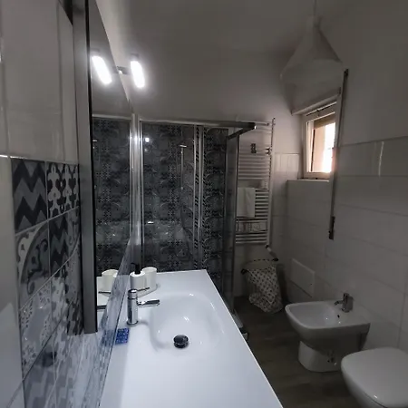 Apartment King House *